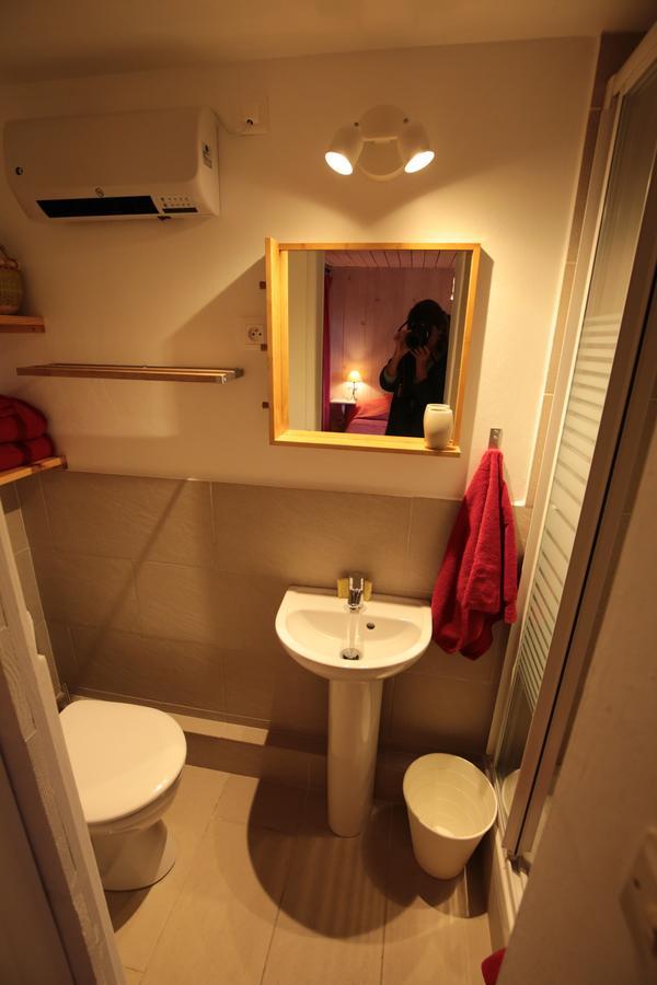 Cote Chenes Verts - Chambres D'Hotes Viols-en-Laval エクステリア 写真